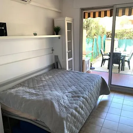Studio Bord De Mer Avec Terrasse Et Jardin *