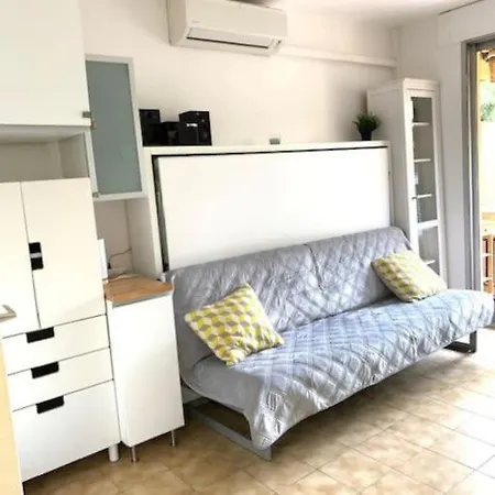 Apartament Studio Bord De Mer Avec Terrasse Et Jardin Saint-Raphaël